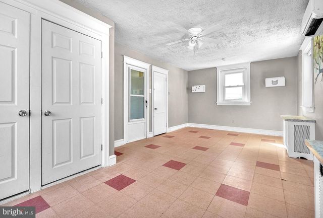 317 W JOHNSON HWY, Norristown, PA 19401