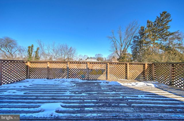 317 W JOHNSON HWY, Norristown, PA 19401
