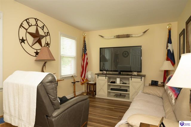 97 Circle Crest, Hodgenville, KY 42748