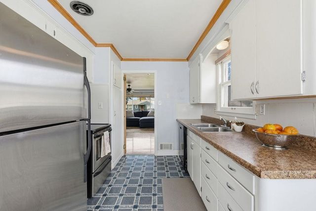 3808 W Rockwell Ave, Spokane, WA 99205