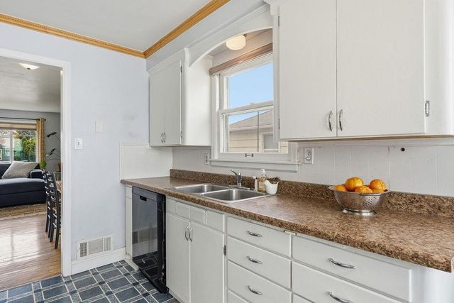 3808 W Rockwell Ave, Spokane, WA 99205