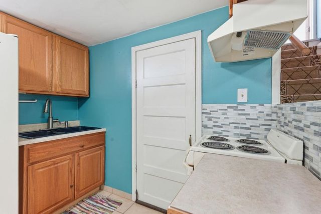 3808 W Rockwell Ave, Spokane, WA 99205