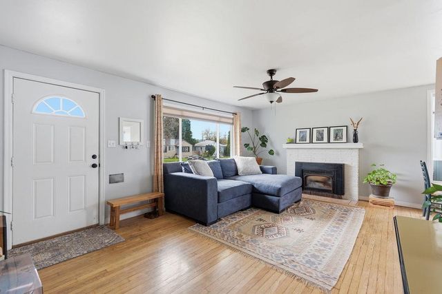 3808 W Rockwell Ave, Spokane, WA 99205