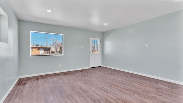 1720 Gerald Avenue SE, Albuquerque, NM 87106