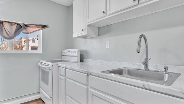 1720 Gerald Avenue SE, Albuquerque, NM 87106