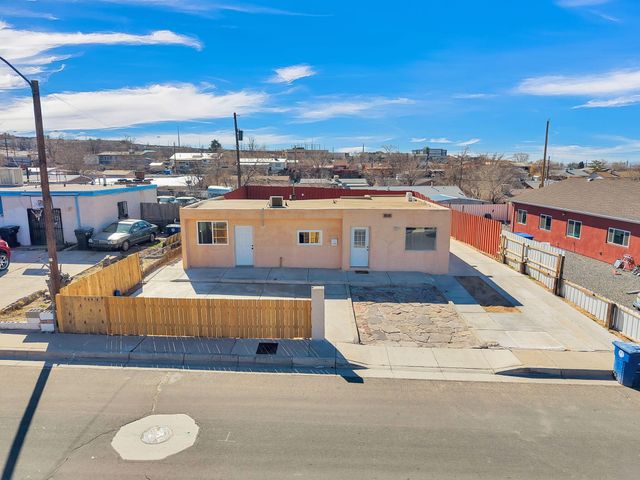 1720 Gerald Avenue SE, Albuquerque, NM 87106