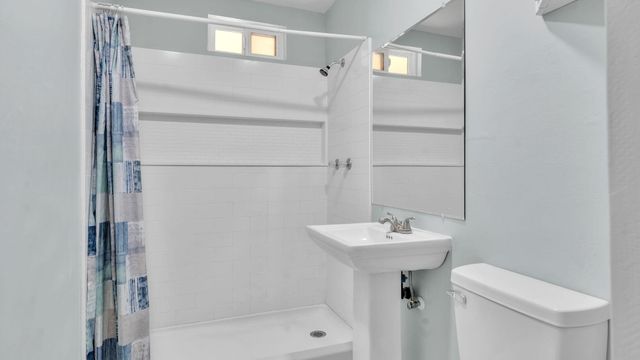 1720 Gerald Avenue SE, Albuquerque, NM 87106