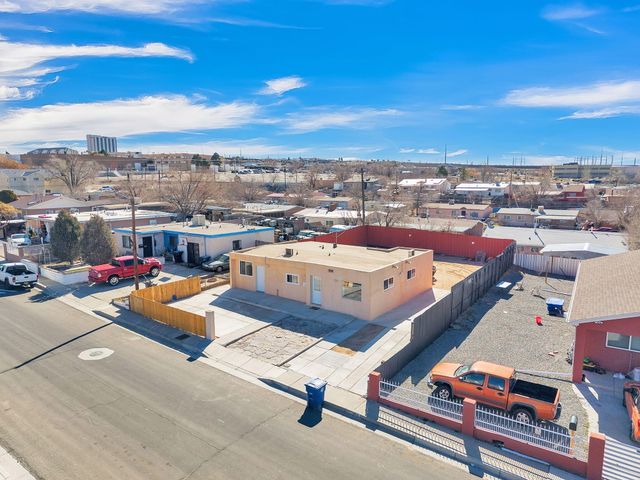 1720 Gerald Avenue SE, Albuquerque, NM 87106