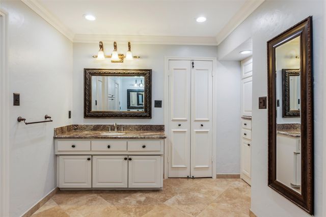 354 Tealwood Drive, Houston, TX 77024