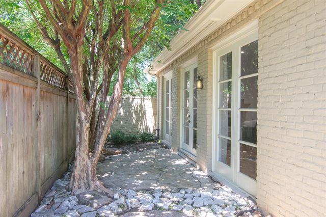 354 Tealwood Drive, Houston, TX 77024