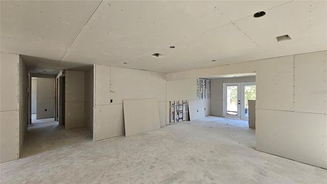 5519 DENVER STREET NE, St Petersburg, FL 33703