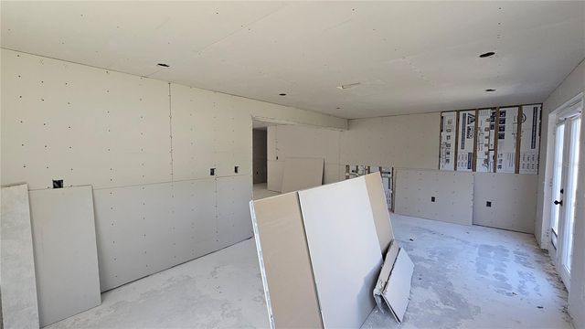 5519 DENVER STREET NE, St Petersburg, FL 33703