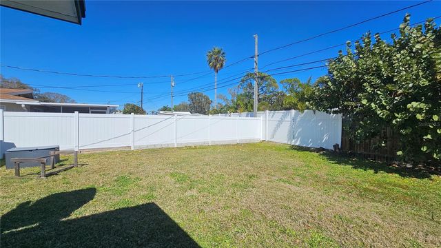5519 DENVER STREET NE, St Petersburg, FL 33703