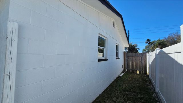 5519 DENVER STREET NE, St Petersburg, FL 33703