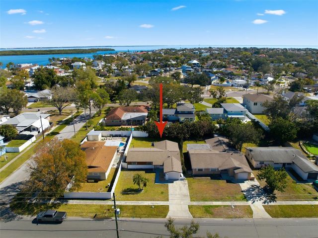 5519 DENVER STREET NE, St Petersburg, FL 33703