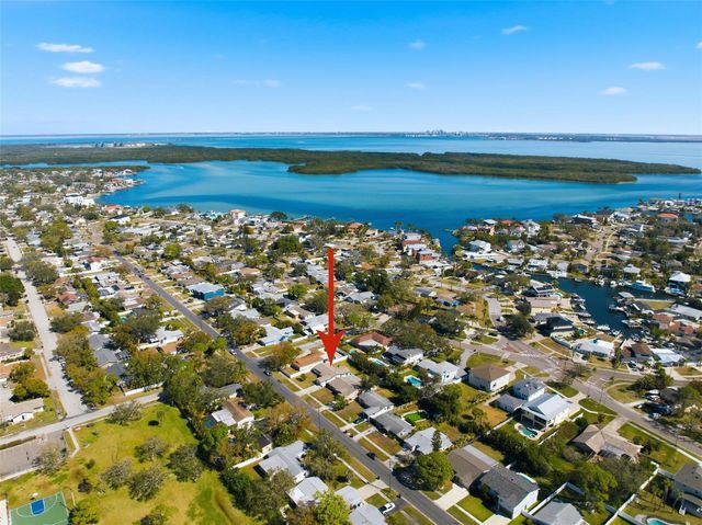5519 DENVER STREET NE, St Petersburg, FL 33703