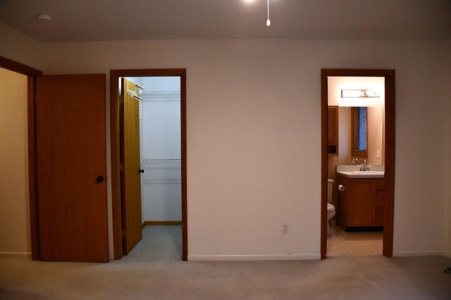 1040 Heritage Drive, Saline, MI 48176