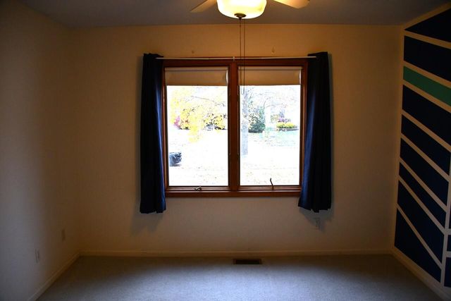 1040 Heritage Drive, Saline, MI 48176