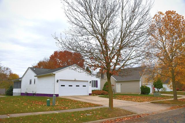 1040 Heritage Drive, Saline, MI 48176