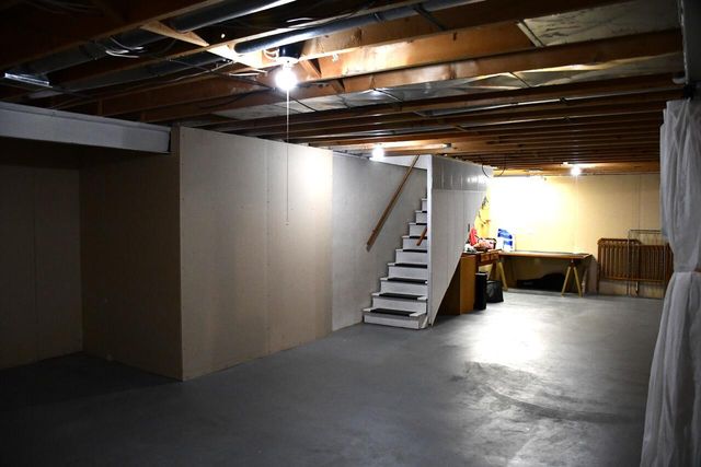 1040 Heritage Drive, Saline, MI 48176