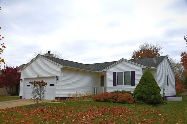 1040 Heritage Drive, Saline, MI 48176