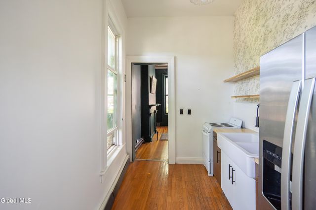140 Grand Street, Albany, NY 12202