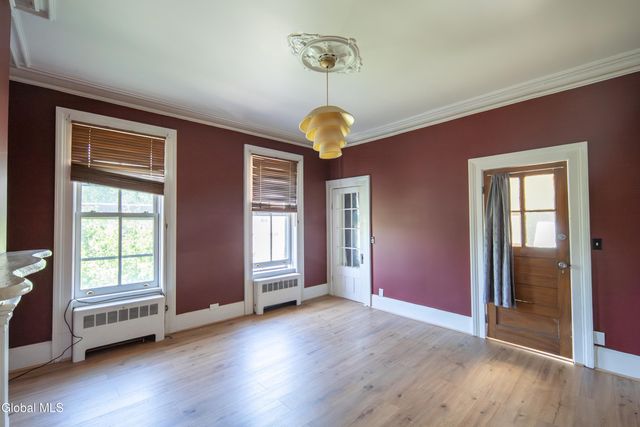 140 Grand Street, Albany, NY 12202
