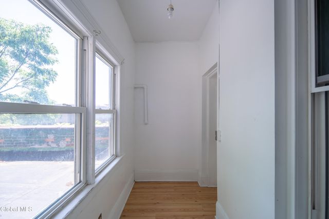 140 Grand Street, Albany, NY 12202