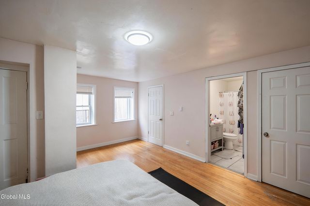 140 Grand Street, Albany, NY 12202