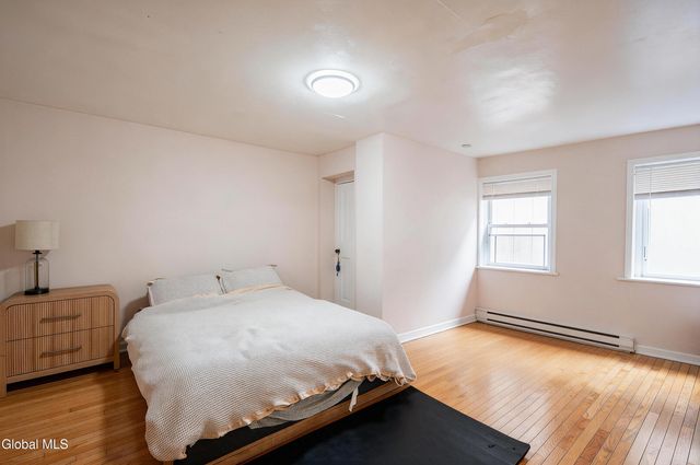 140 Grand Street, Albany, NY 12202
