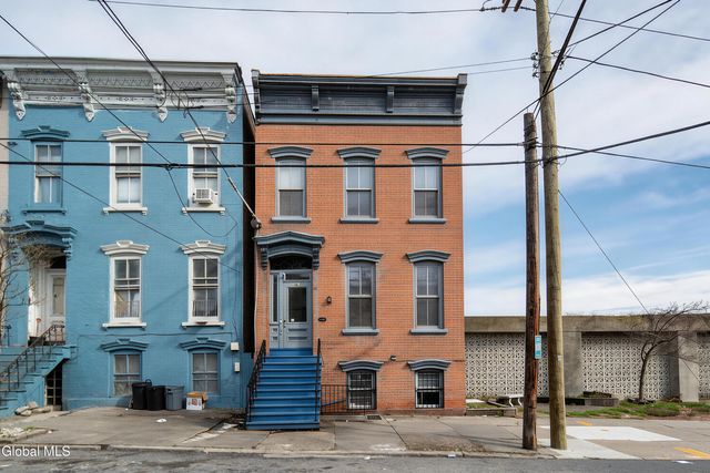 140 Grand Street, Albany, NY 12202