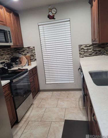 6855 Dalark Dr, Baton Rouge, LA 70812