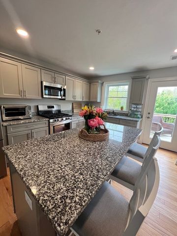 55 Plymouth Street 15, Whitman, MA 02382