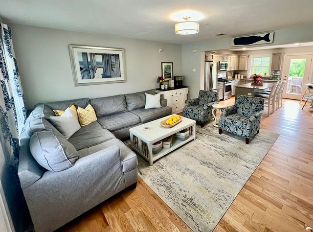 55 Plymouth Street 15, Whitman, MA 02382