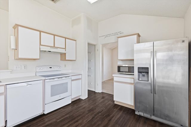 804 Castlewick Court, Arlington, TX 76018