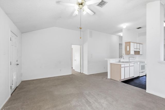 804 Castlewick Court, Arlington, TX 76018