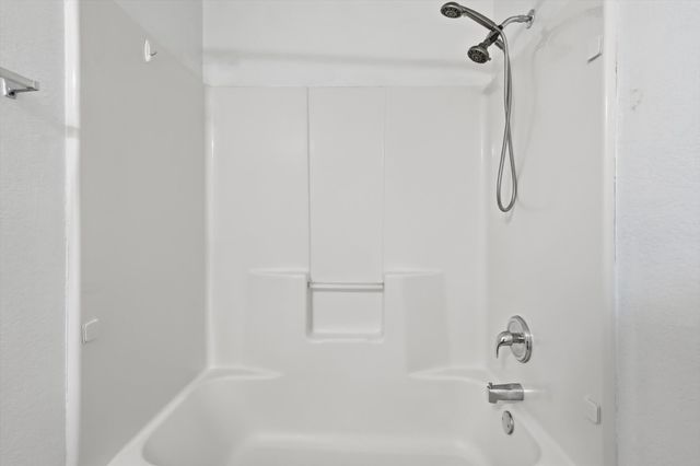 804 Castlewick Court, Arlington, TX 76018