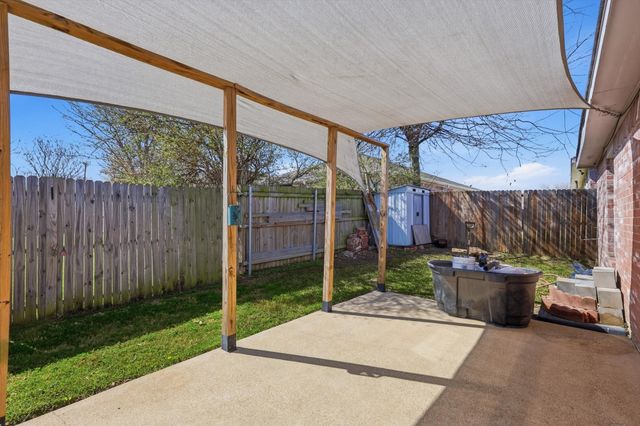 804 Castlewick Court, Arlington, TX 76018