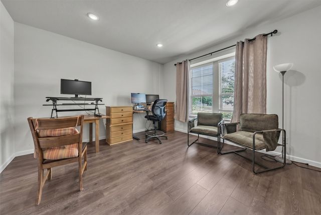 639 Congressional Avenue, Red Oak, TX 75154
