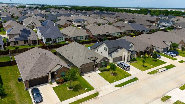 639 Congressional Avenue, Red Oak, TX 75154