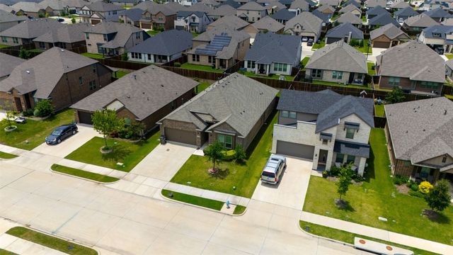 639 Congressional Avenue, Red Oak, TX 75154