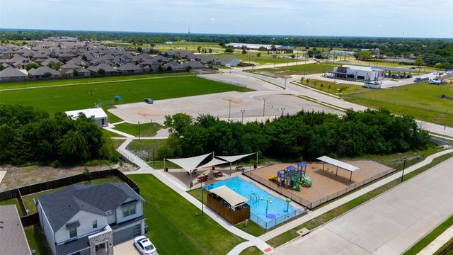 639 Congressional Avenue, Red Oak, TX 75154