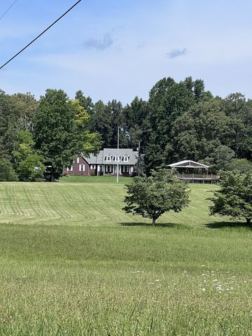 420 Shangri La, Woodbury, TN 37190