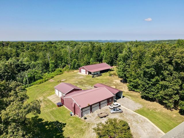 420 Shangri La, Woodbury, TN 37190