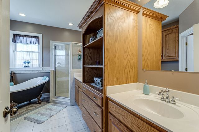 420 Shangri La, Woodbury, TN 37190