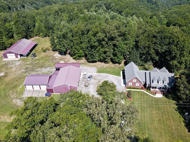 420 Shangri La, Woodbury, TN 37190