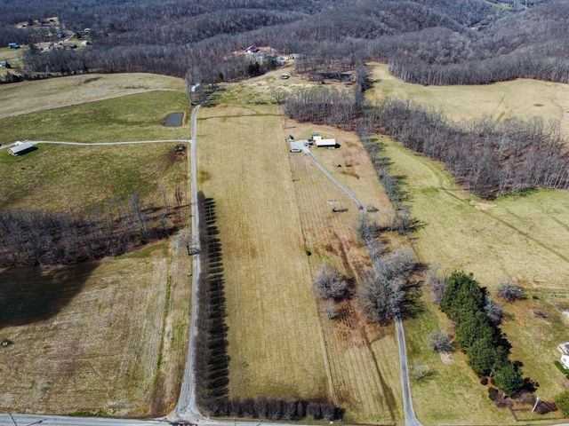 420 Shangri La, Woodbury, TN 37190