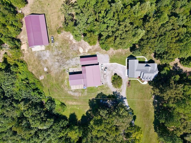 420 Shangri La, Woodbury, TN 37190