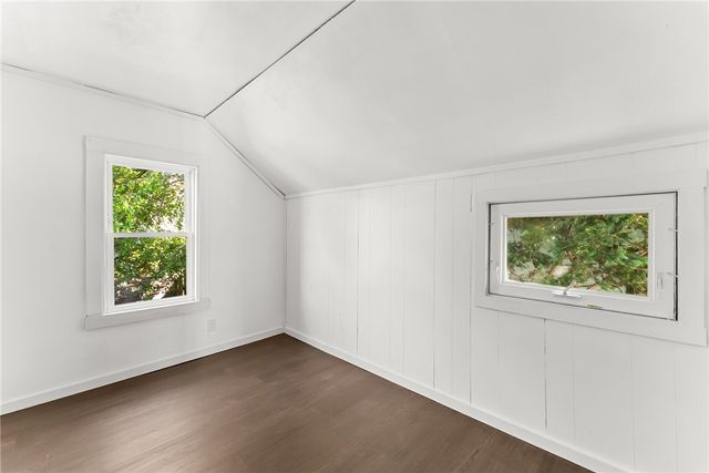 31 Blanding Avenue, Barrington, RI 02806