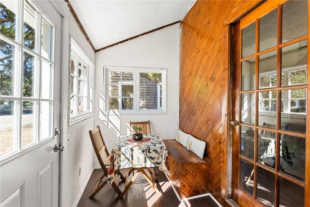 31 Blanding Avenue, Barrington, RI 02806